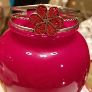 Red stone flower bracelet